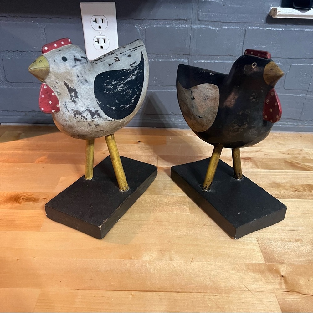 Rustic Wooden Chicken Decor Set